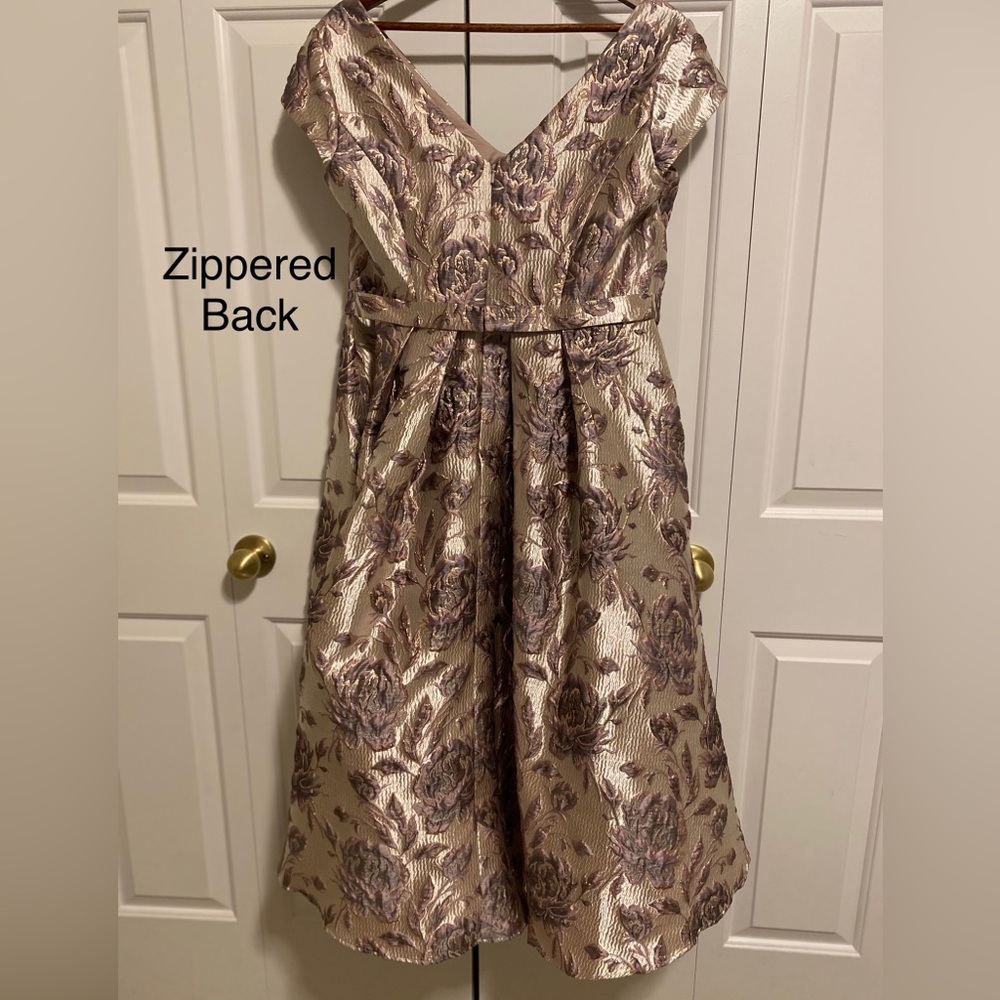 Oleg Cassini Dress in Mauve and Gold Metallic - Picture 3 of 11